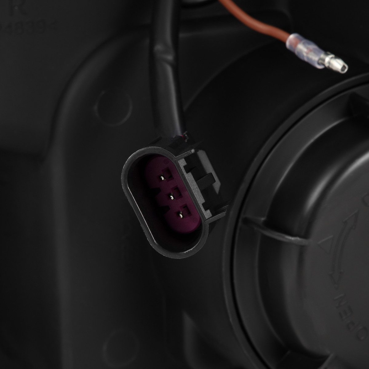 Купити Передні фари Ford F150 2004-2008  PRO серія чорні AlphaRex AHL-FF04-P-S-B