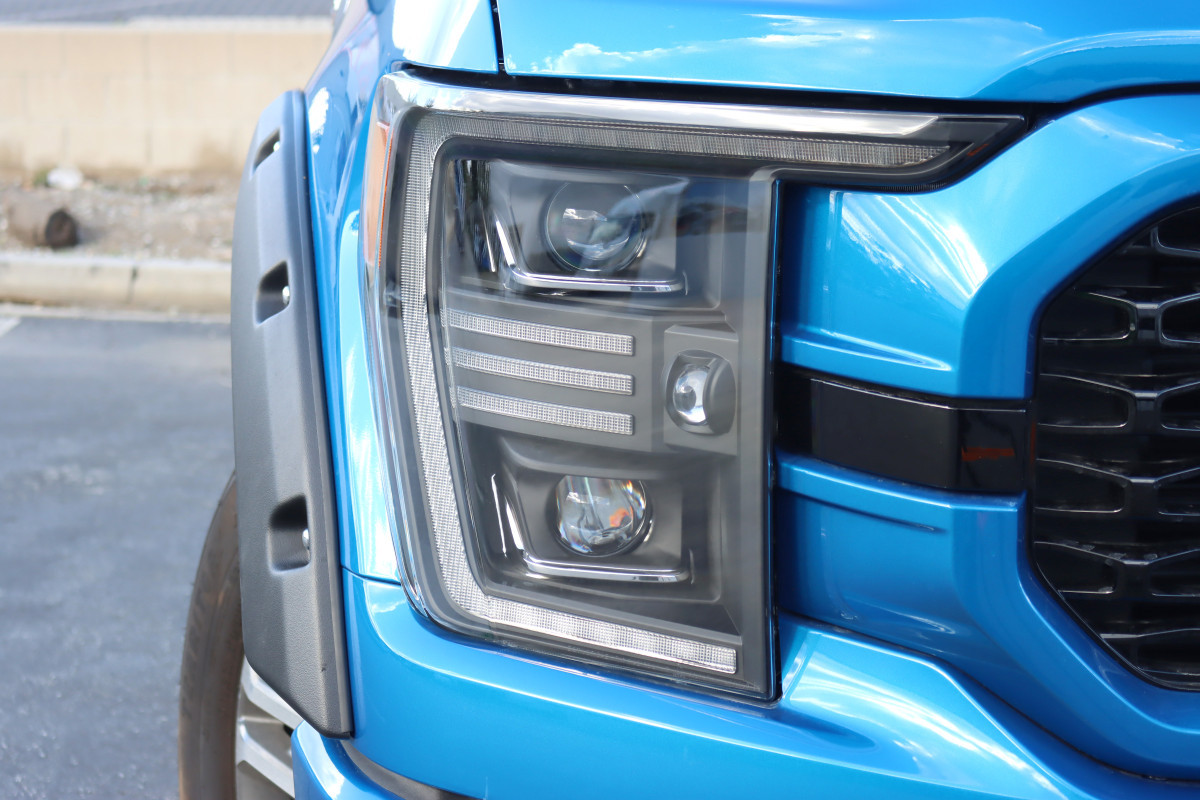 Купити Передні фари Ford F150 2021-2022  PRO серія колір Alpha-Black AlphaRex AHL-FF21-P-S-FLB