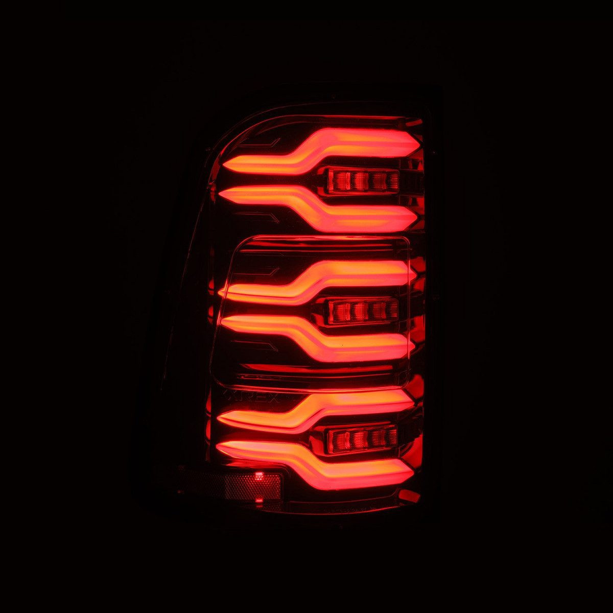 Купить Задние фары Dodge Ram 1500 2019-2022 LED LUXX серия цвет Alpha-Black AlphaRex RTL-DR19-SA-YS-LB