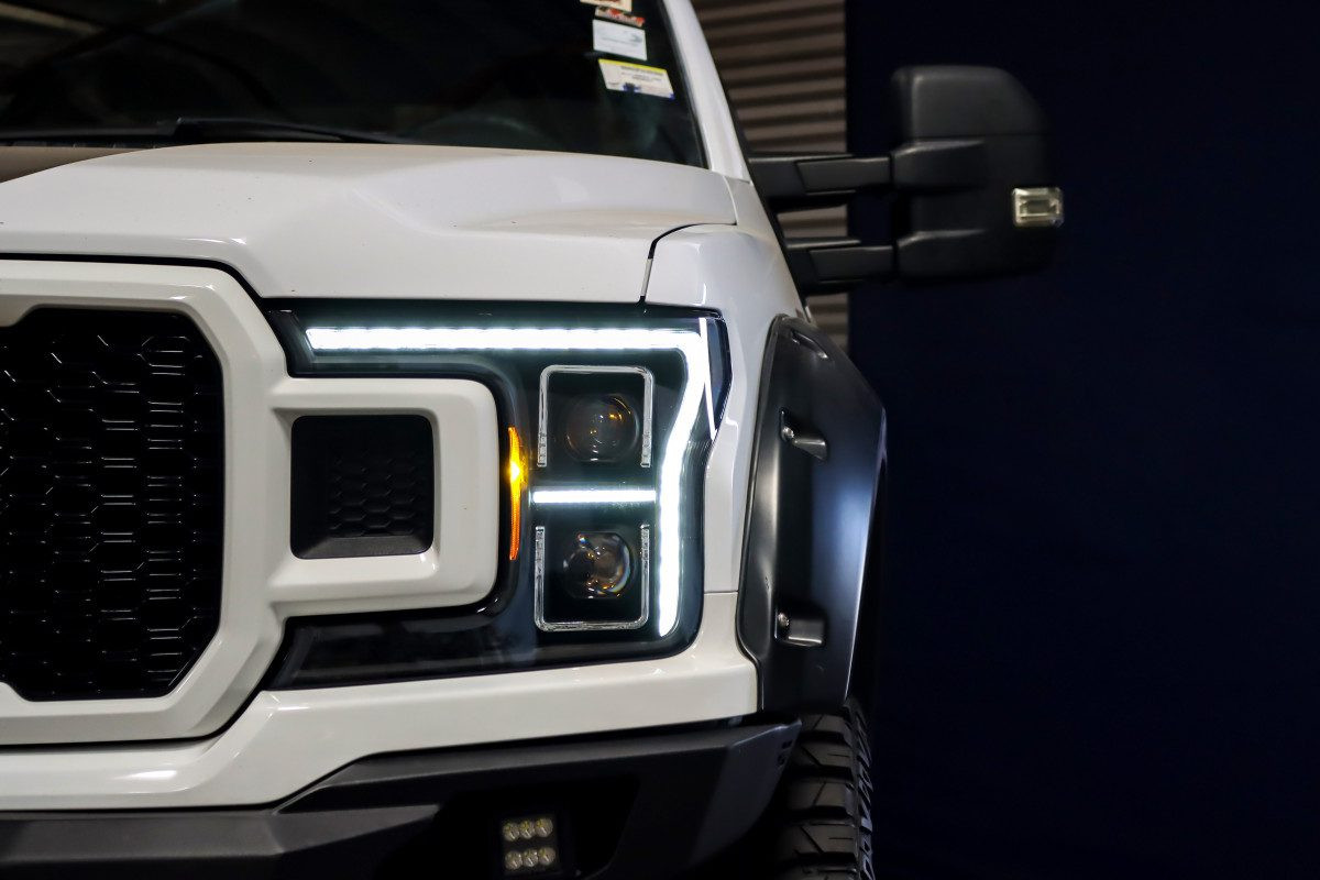 Купить Передние фары LED G2 Style Ford F150 2018-2020 LUXX серия цвет Alpha-Black AlphaRex AHL-FF18-G2-PL-SA-FLB