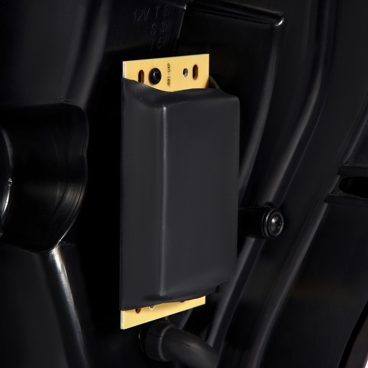 Купить Задние фары Ford Super Duty 2017-2019 LED PRO серия углево-черные AlphaRex ATL-FD17-W-LBS