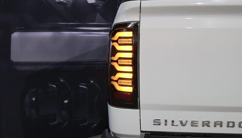 Купити Задні фари Chevrolet Silverado 3500HD 2015-2019 LED LUXX серія чорні AlphaRex RTL-CL14-SA-YW-BS…