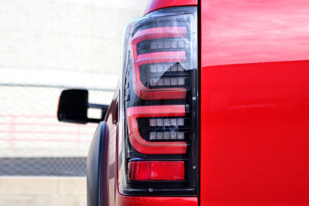 Купить Задние фары Toyota Tundra 2007-2013 LED LUXX серия червоно-черные AlphaRex RTL-TUN07-SA-RR-LBS