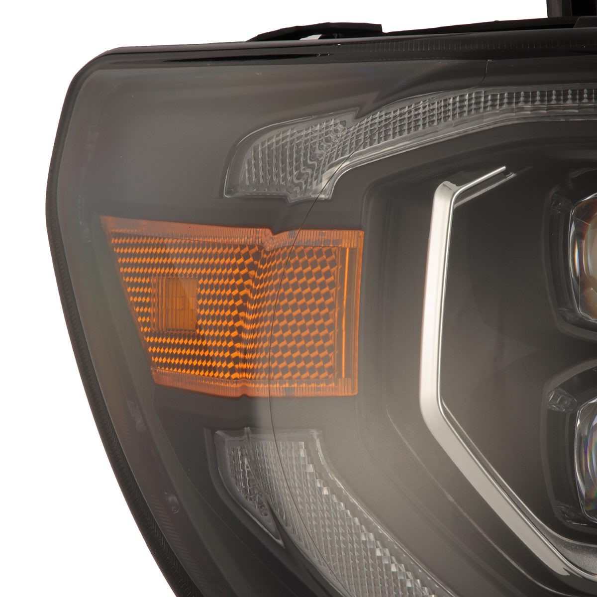 Купить Передние фары Toyota Tundra 2007-2013 LED NOVA серия черные AlphaRex AHL-TUN07-G2-N-B