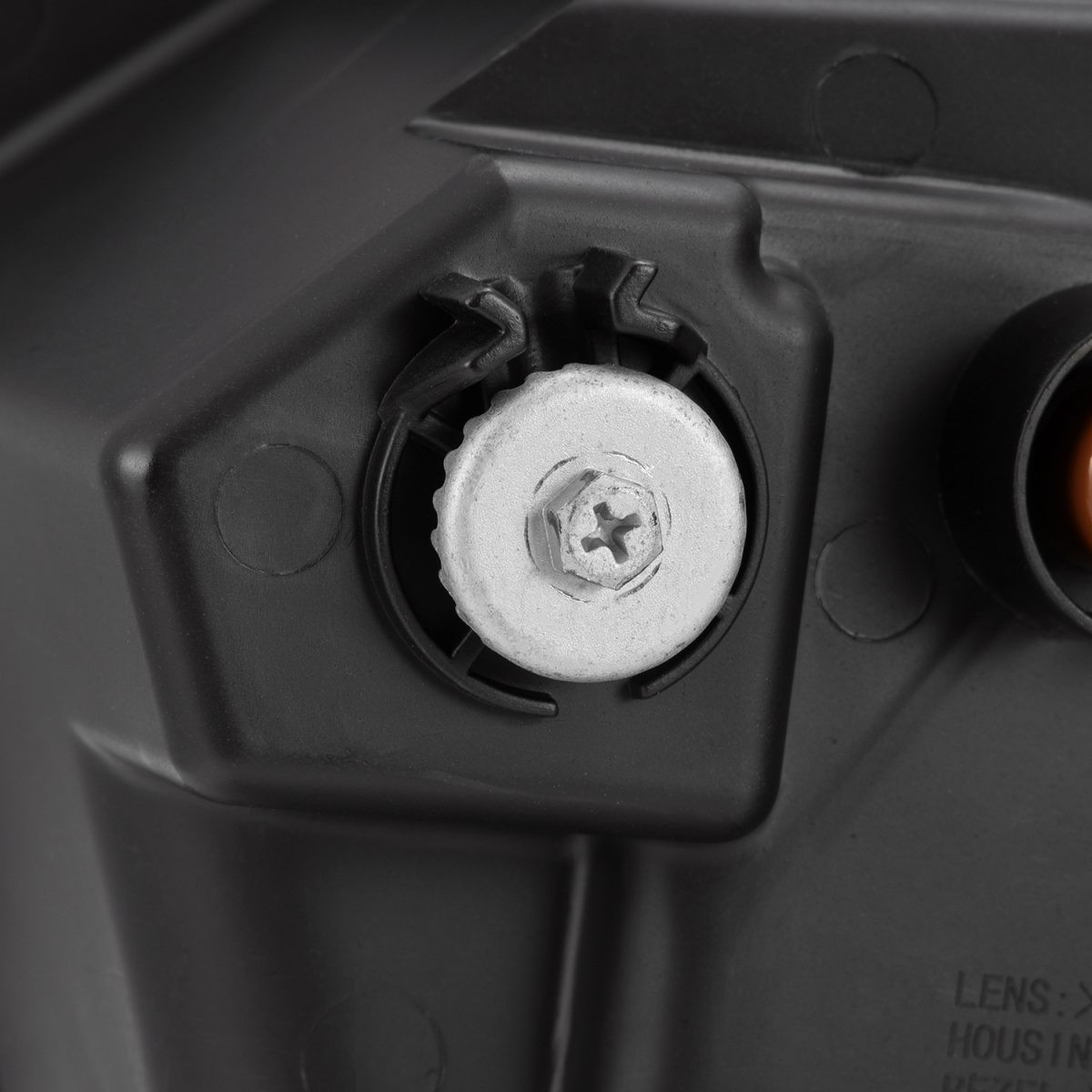 Купити Передні фари Toyota Tundra 2007-2013 LED NOVA серія хром AlphaRex AHL-TUN07-G2-N-C