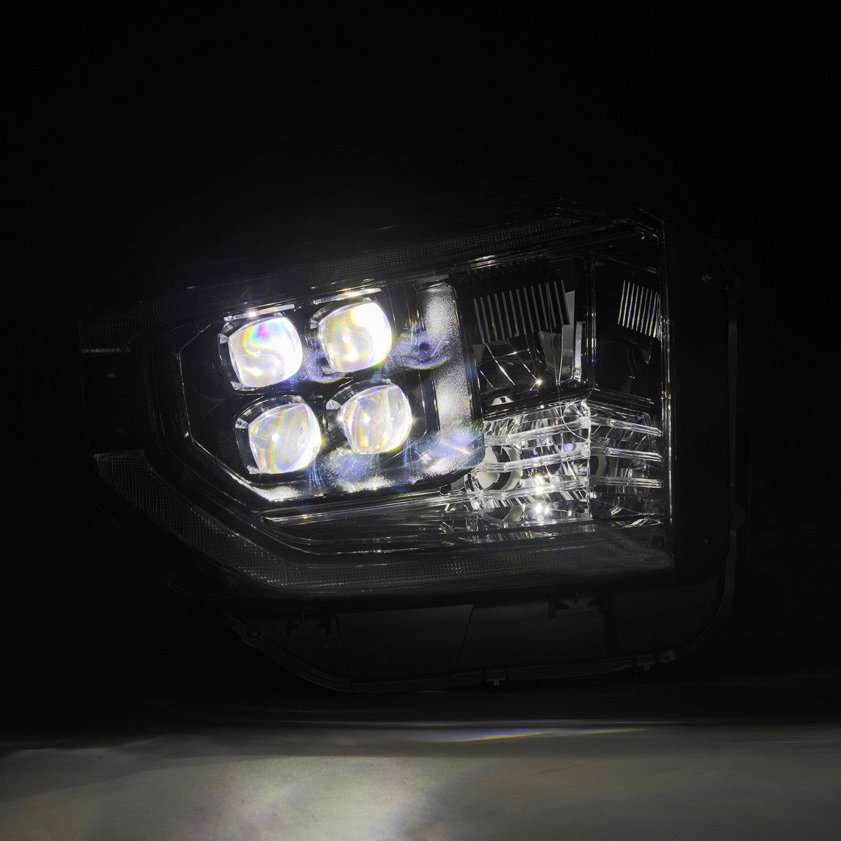 Купити Передні фари Toyota Tundra 2014-2021 LED NOVA серія колір Alpha-Black AlphaRex AHL-TUN14-G2-N-FLB