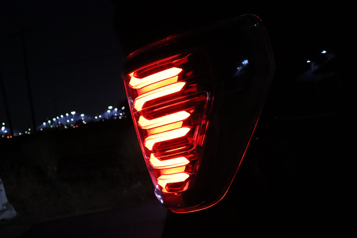 Buy Rear Ford F150 2021+ LED LUXX CERIAP COLOR ALPHA-BLACK ALPHAREX RTL-FF21-SA-YS-LB
