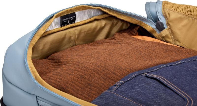 Купить Чемодан на колесах Thule Chasm Carry On 55cm/22' (Pond) (TH 3204986)