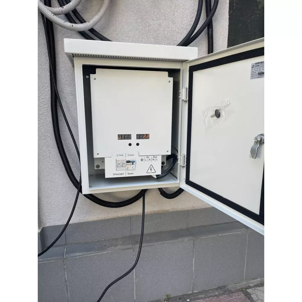 Buy SNTO-14-25 IP56 Professional IP56 voltage stabilizer