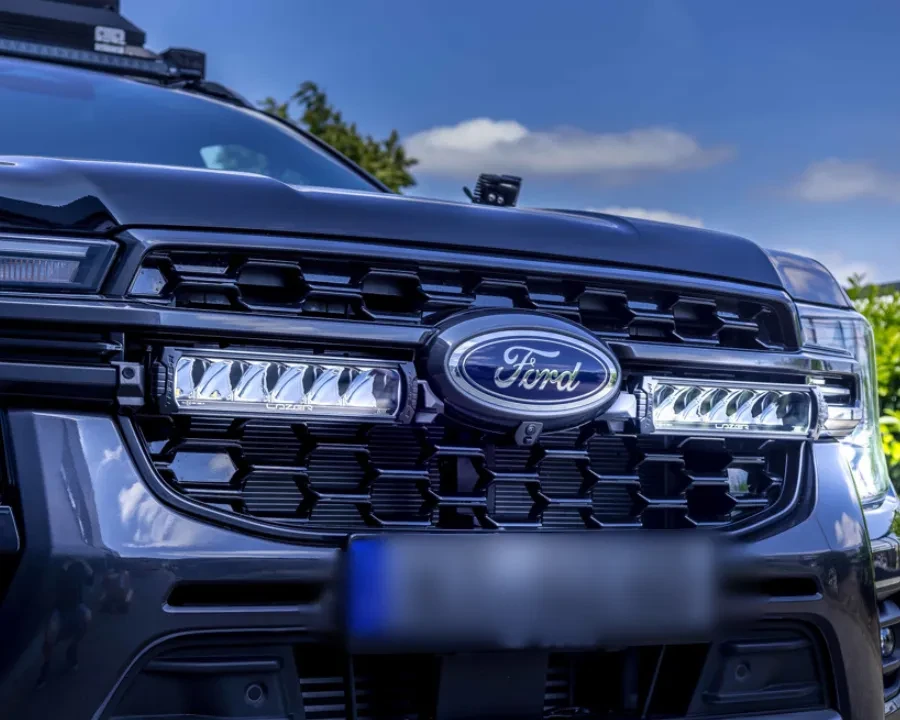 Купить Комплект оптики для Ford Ranger 2023+ в решетку радиатора - LAZER GK-FR-04K