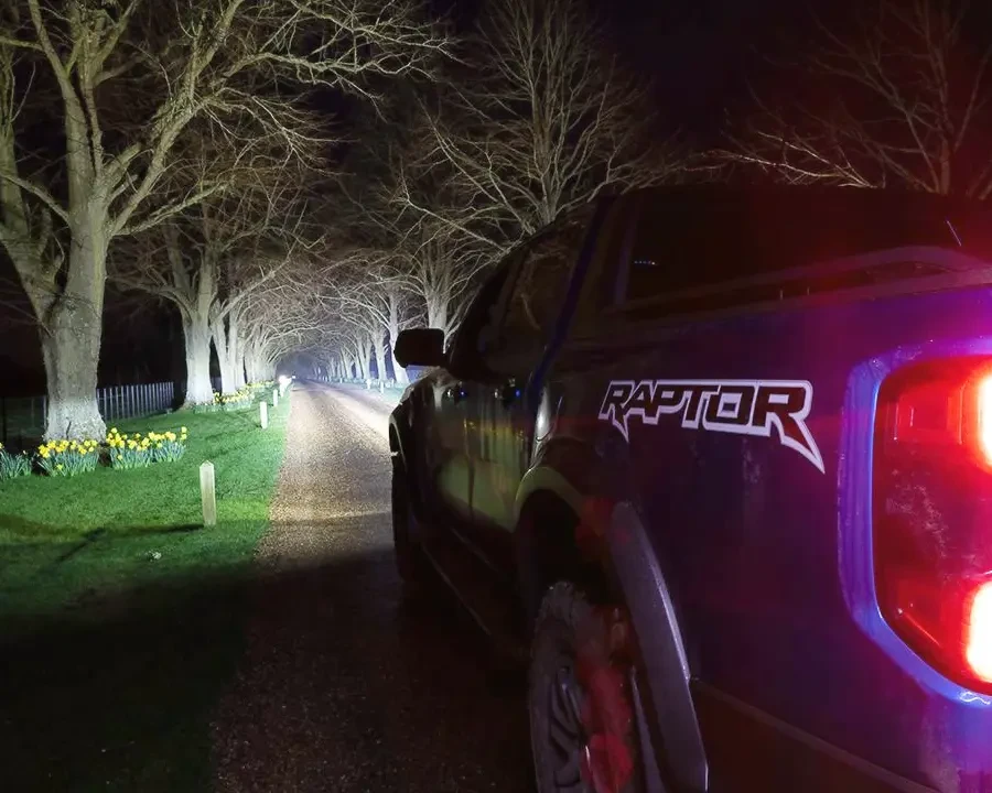 Купить Комплект оптики для Ford Ranger 2023+ в решетку радиатора - LAZER GK-RAP-02K