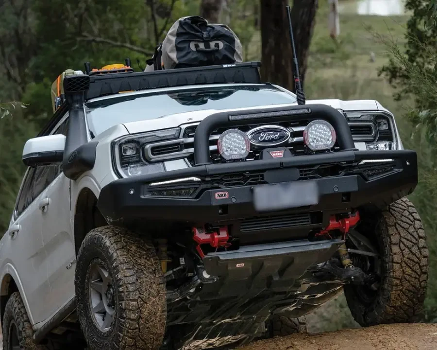 Купити Передній силовий бампер під лебідку Sahara MKII ARB - Ford Ranger 22+ ARB 3940600 (360 камера / 6 датчиків)