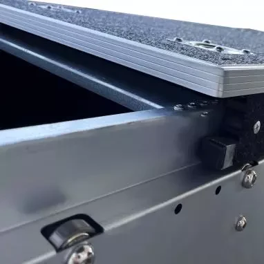 Buy Dragon Winch Drawing box for SUV 900x500x275 mm