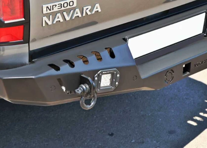 Купити Задній бампер для Nissan Navara 2010-2025 AQM-S20