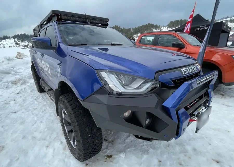 Купити Передній бампер для Isuzu D-Max 2021+ AQM-T50