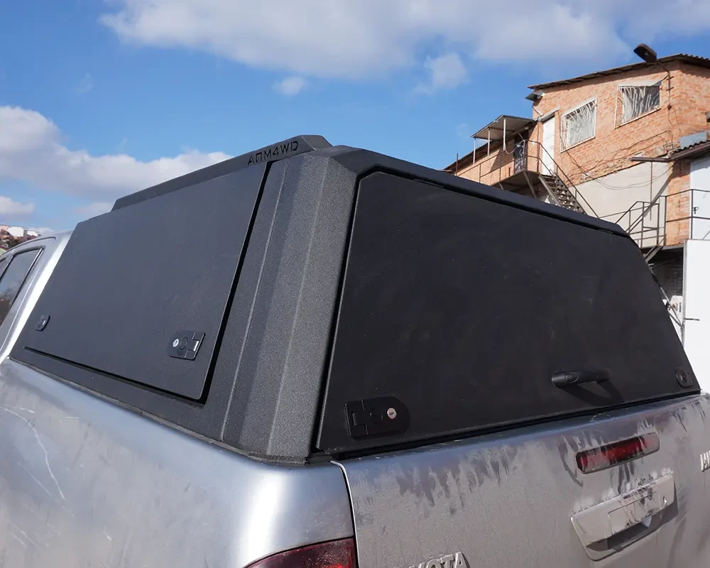 Купити Сталевий кунг на Toyota Hilux 2015+ AQM-T80