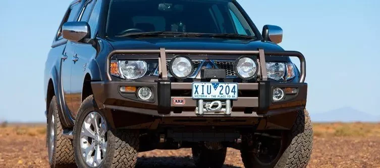 Купить Передний бампер ARB Delux для Mitsubishi L200 2010-2015 3446320