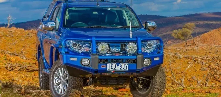 Купить Передний бампер ARB Summit для Mitsubishi L200 2015+ 3446340