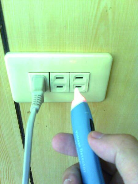 Купить Пробник напряжения бесконтактный 12-600 V AC (FORCE 88407)