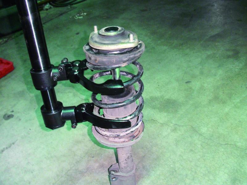 Купити Приспособление для стяжки пружин 40-210 мм (FORCE 9T3404)