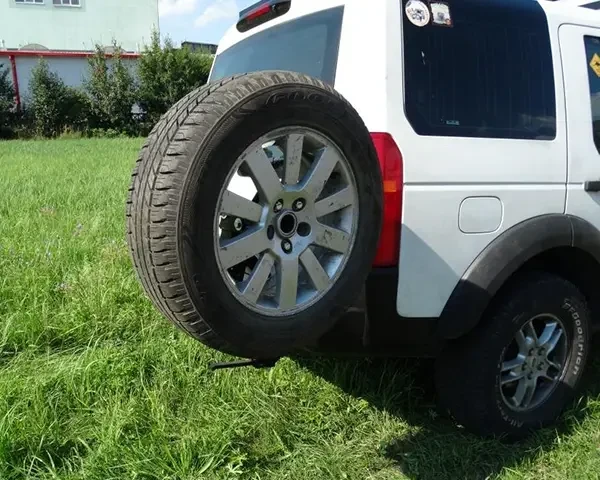 Buy Fastening spare wheel for LR Discovery III from Fabryka 4x4