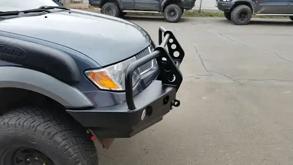 Купить Передний бампер с кенгурятником для Mitsubishi L200 10-15 Fabryka 4х4 ZMC