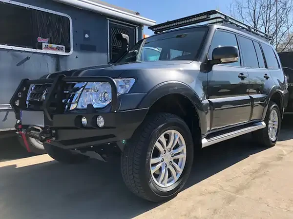 Buy Front bumper with kangaroo for Mitsubishi Pajero IV 06-15 Fabryka 4x4 ZPMP