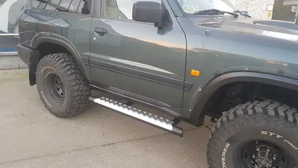 Купити Захисні пороги для Nissan Patrol Y61 коротка база Fabryka 4х4 