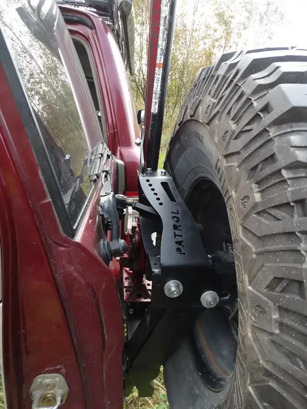 Купити Тримач домкрата hi-lift до кріплення запасного колеса F4X4 для Patrol Y61