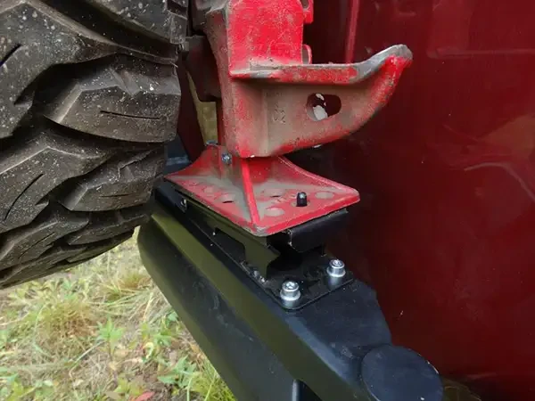 Купити Тримач домкрата hi-lift до кріплення запасного колеса F4X4 для Patrol Y61