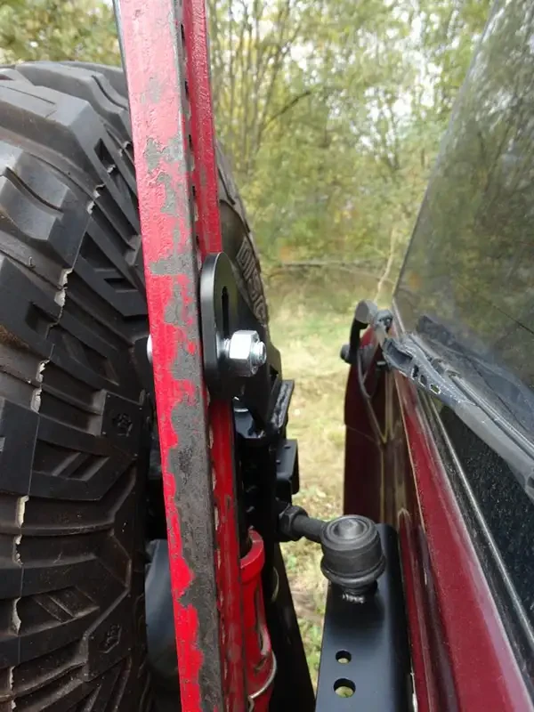 Купити Тримач домкрата hi-lift до кріплення запасного колеса F4X4 для Patrol Y61