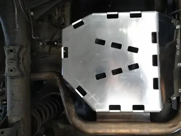 Купити Захист паливного бака Suzuki Jimny IV 18 Fabryka 4х4