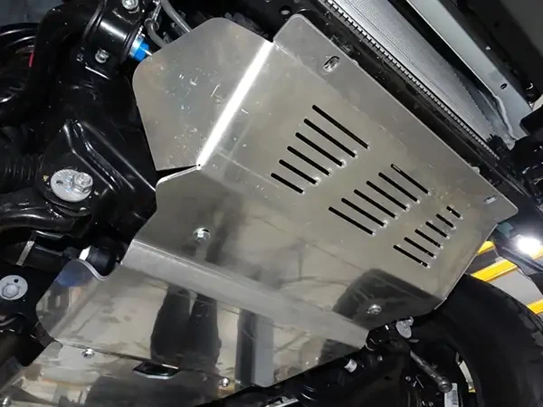 Buy Engine Protection under the power bumper Toyota Hilux 16- Fabryka 4x4