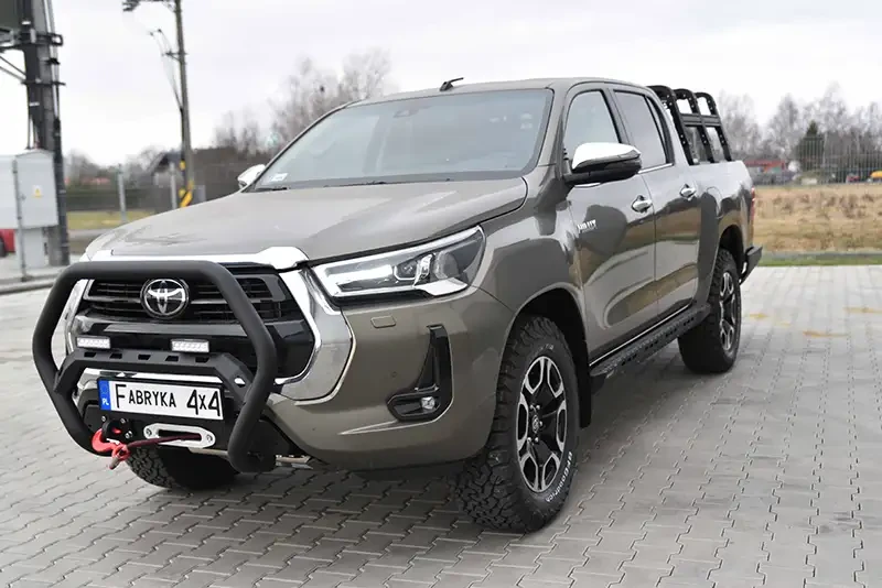 Купити Знімний кенгурятник для бампера slim Toyota Hilux 20+ Fabryka 4х4