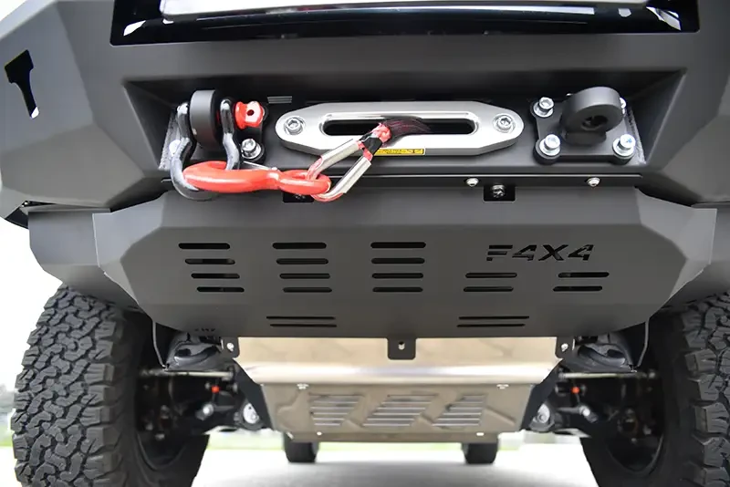 Купити Передній бампер standard для Toyota Hilux 20+ Fabryka 4х4