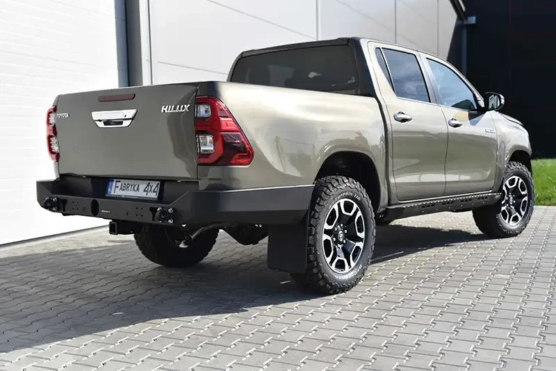 Купити Задній бампер довгий без ламп для Toyota Hilux 20+ Fabryka 4х4