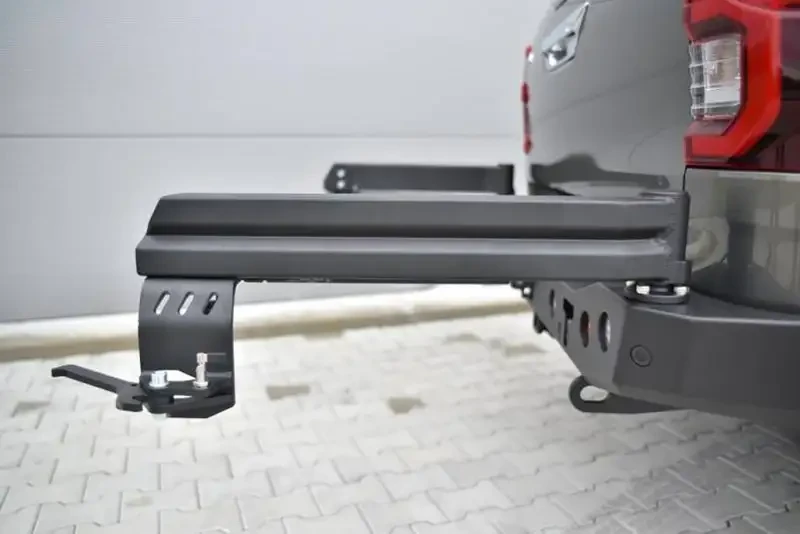 Купить Выносное крепление к заднему бамперу правое Toyota Hilux 20+ Fabryka 4х4