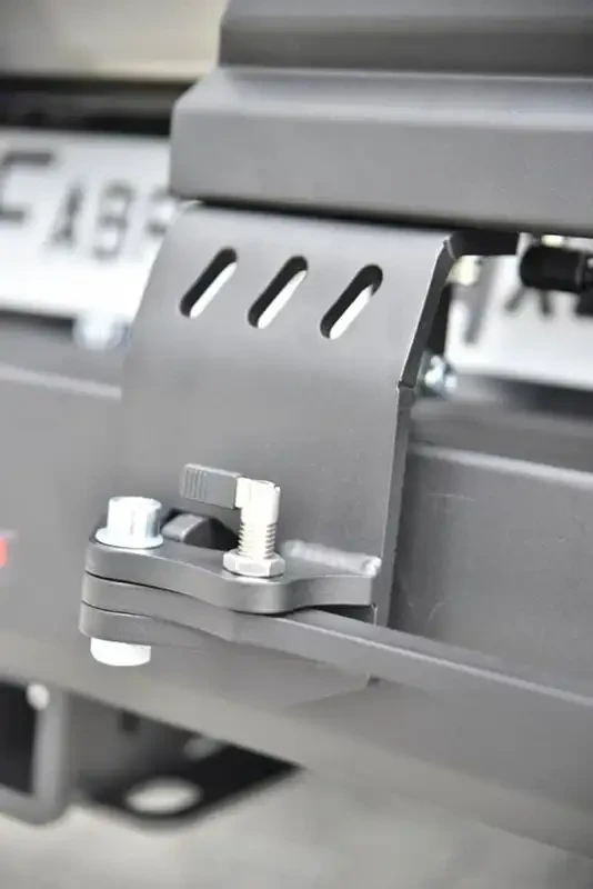 Купить Выносное крепление к заднему бамперу правое Toyota Hilux 20+ Fabryka 4х4