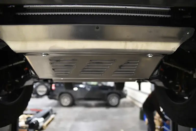 Купити Захист двигуна для Toyota Hilux 20+ Fabryka 4х4