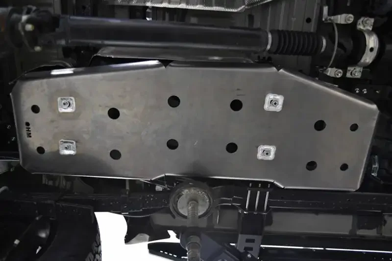 Купить Защита топливного бака для Toyota Hilux 20+ Fabryka 4х4