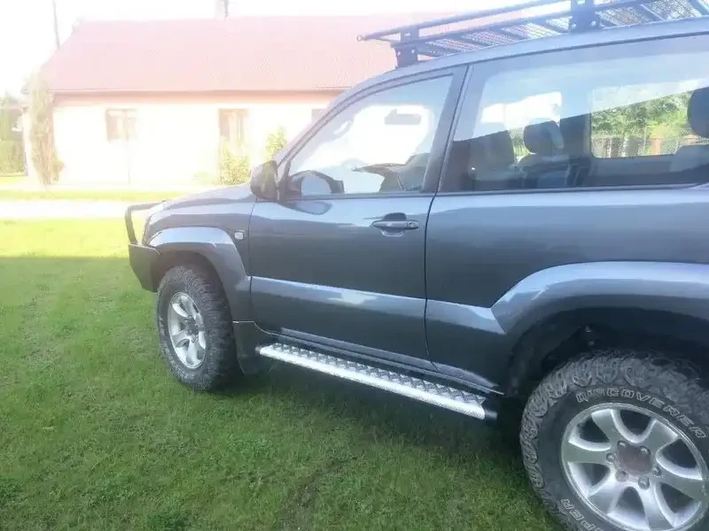 Купити Захисні пороги для Toyota Prado 125 02-09 F4X4