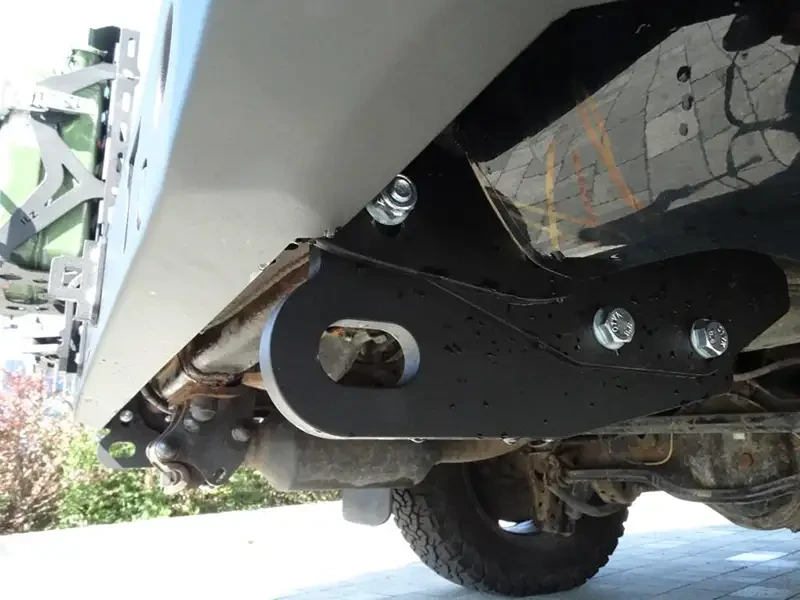 Buy Towing mounts under the back bumper Toyota LC 200 F4X4