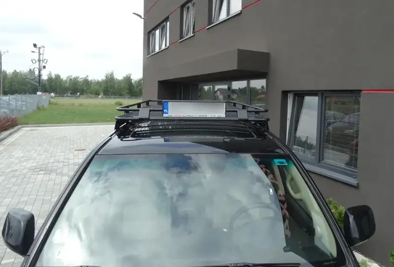 Buy A cargo cart with a Toyota LC 200 F4X4 grid