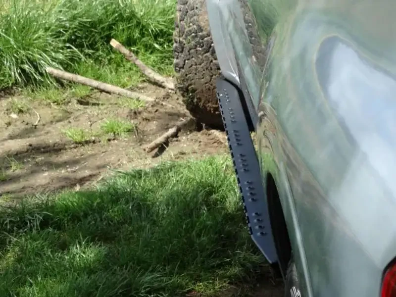 Buy Protective Thresholds for Mitsubishi Pajero III 99-06 Short Base F4X4