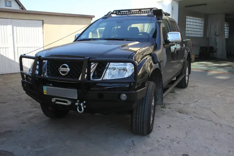 Купити Передній бампер з кенгурятником Nissan Navara D40 / Pathfinder F4X4