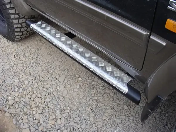 Buy Nissan Patrol GU4 protective thresholds short base F4X4