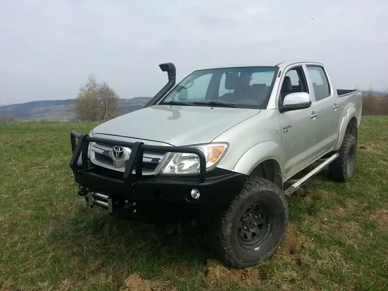 Купить Передний бампер с кенгурятником для Toyota Hilux 08-11 F4X4