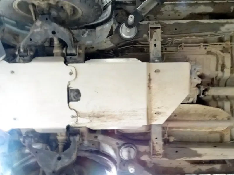 Купить Защита КПП и редуктора Toyota Hilux 04-15 F4X4