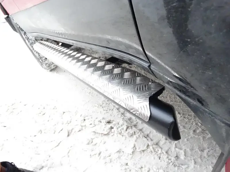 Купить Защитные пороги для Toyota Land Cruiser 100 дизель 98-07 F4X4