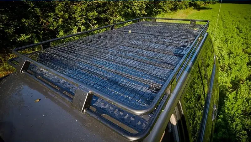 Buy A cargo cart with a Toyota Land Cruiser net 105 1998+ F4X4